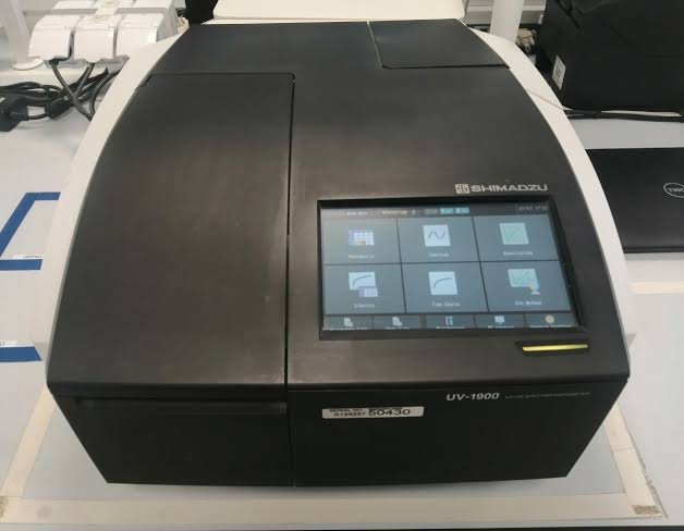 Shimadzu UV-1900i