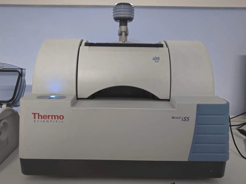 Thermo Scientific Nicolet iS5